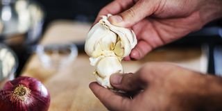 Viral Garlic Peeling Hack